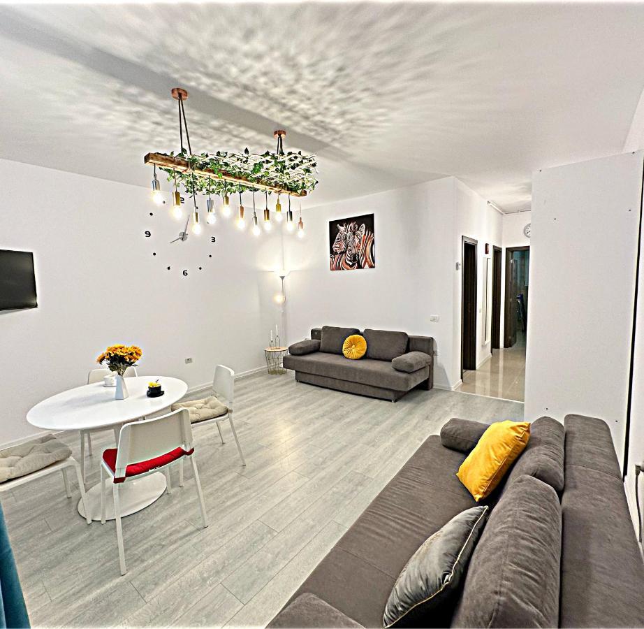 Hezo Sunshine Studio And Apartment Năvodari Exteriér fotografie